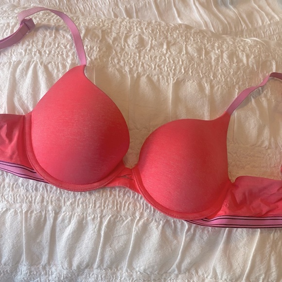 VS push up bra (32B) - Picture 1 of 4